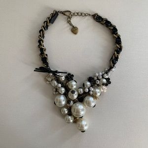 Betsey Johnson pearly style necklace